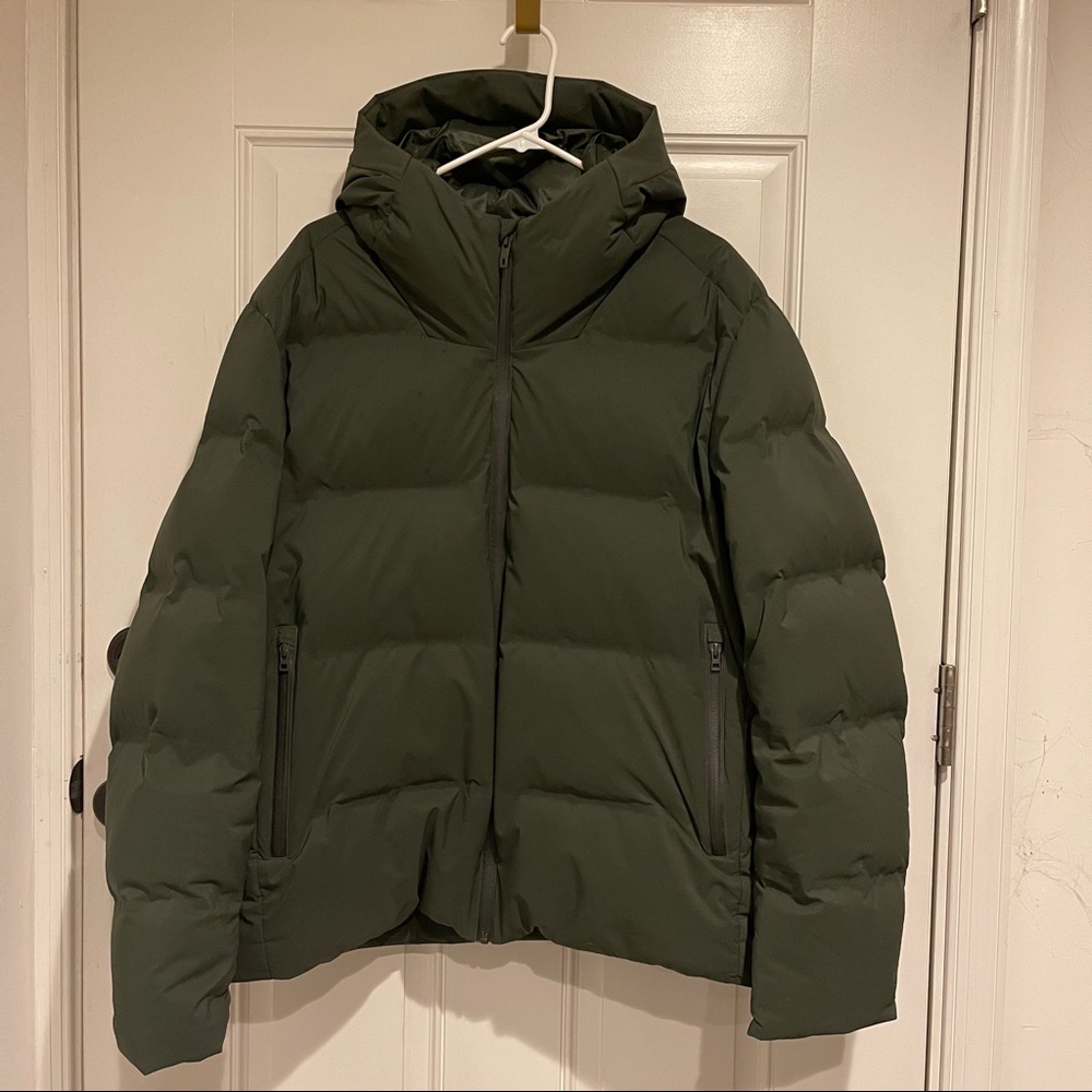 Uniqlo 3D cut seamless down parka jacket coat